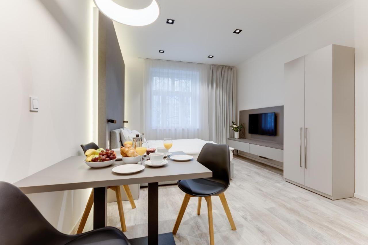 Lampi Aparthotel Prague Luaran gambar