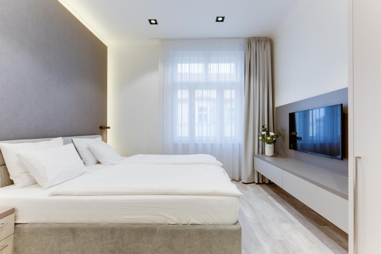 Lampi Aparthotel Prague Luaran gambar