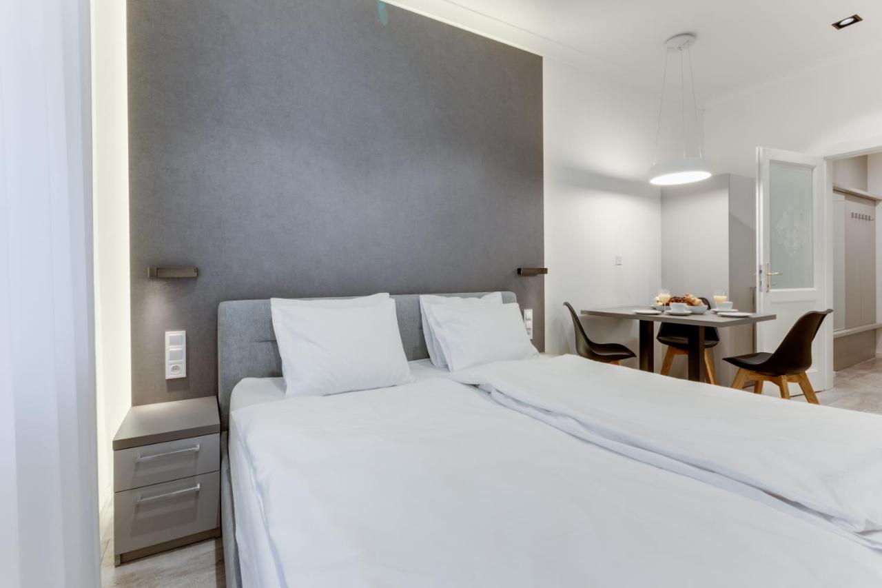 Lampi Aparthotel Prague Luaran gambar