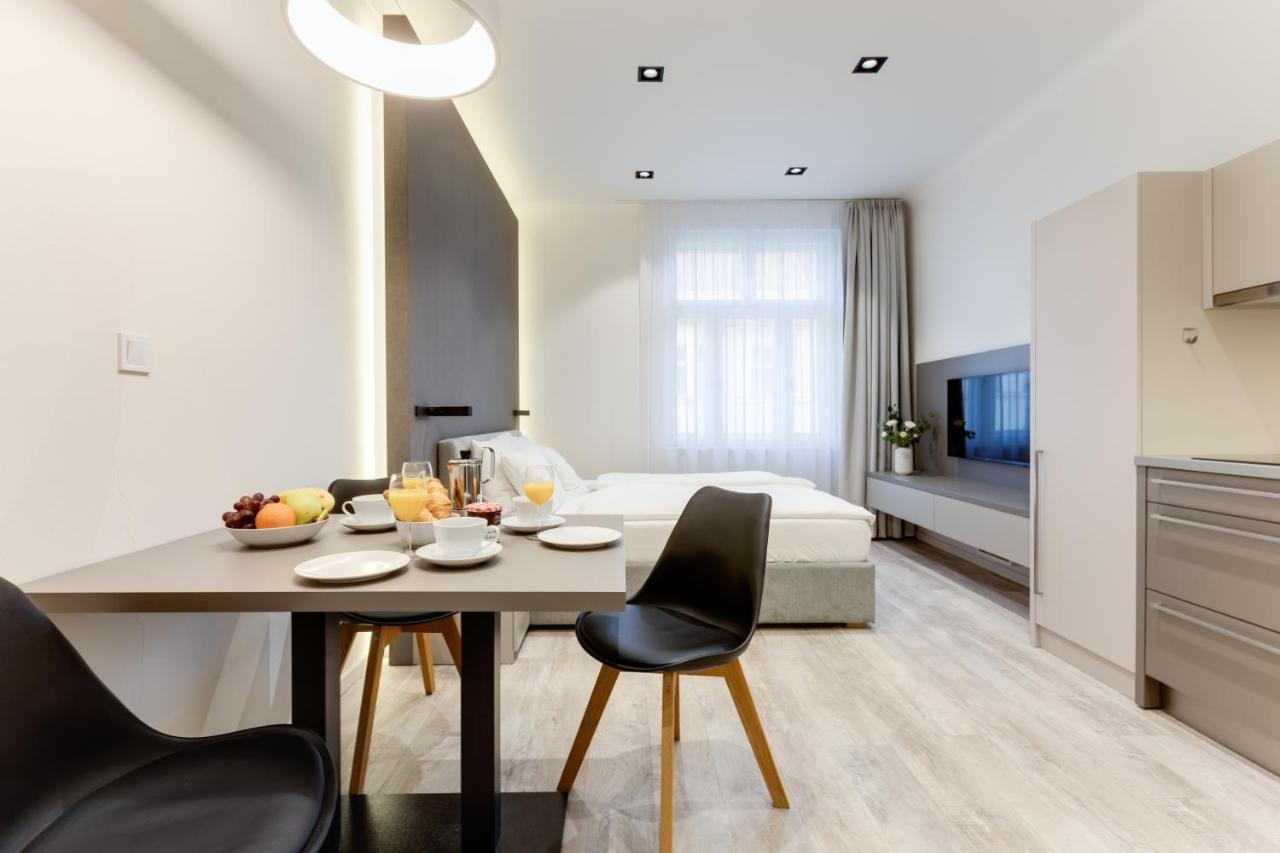 Lampi Aparthotel Prague Luaran gambar