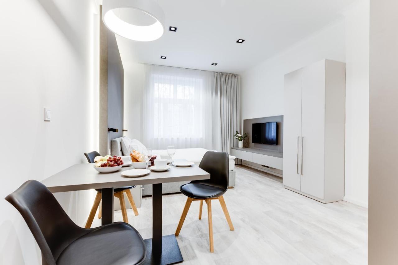 Lampi Aparthotel Prague Luaran gambar