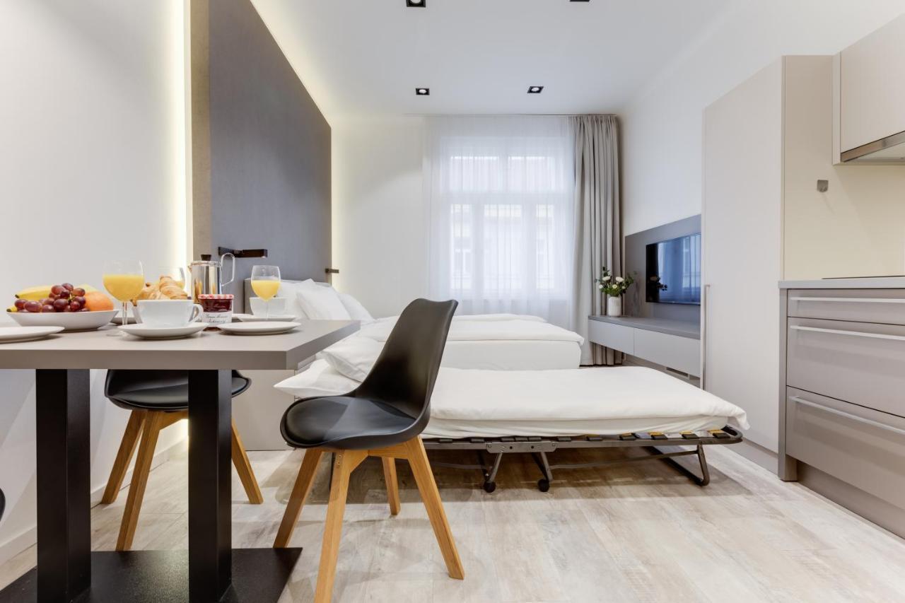Lampi Aparthotel Prague Luaran gambar