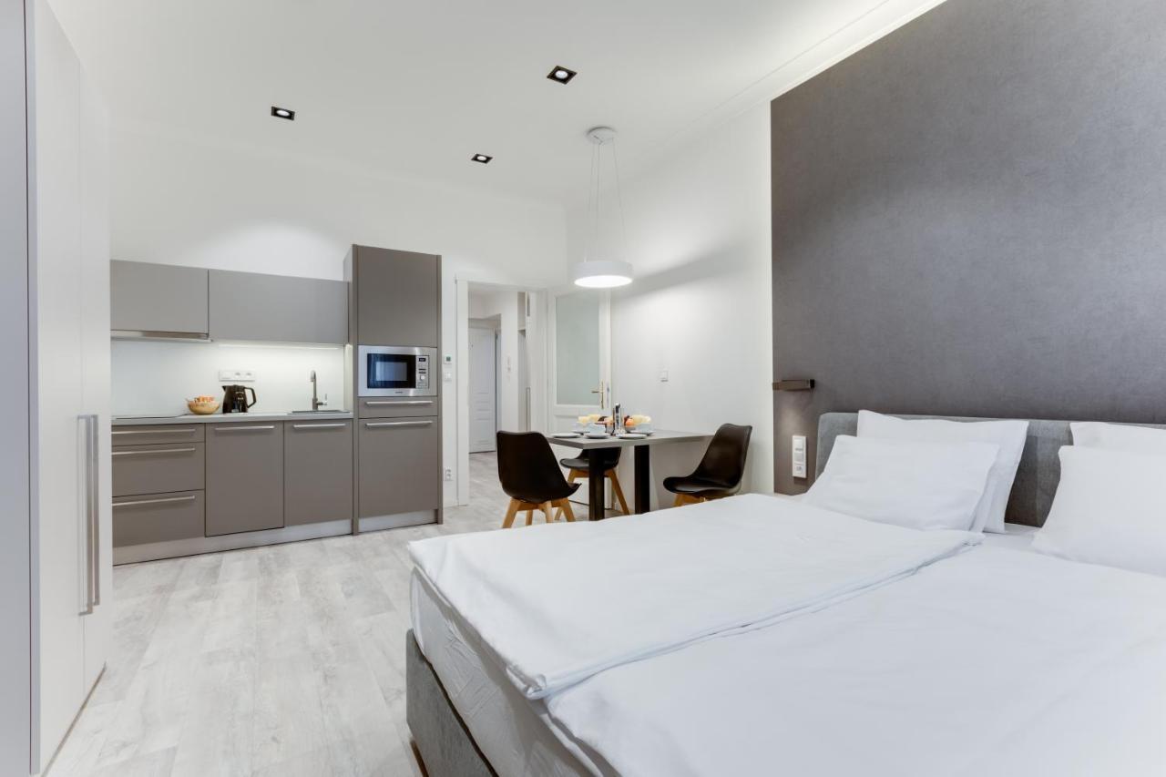 Lampi Aparthotel Prague Luaran gambar