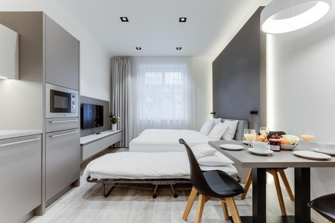 Lampi Aparthotel Prague Luaran gambar