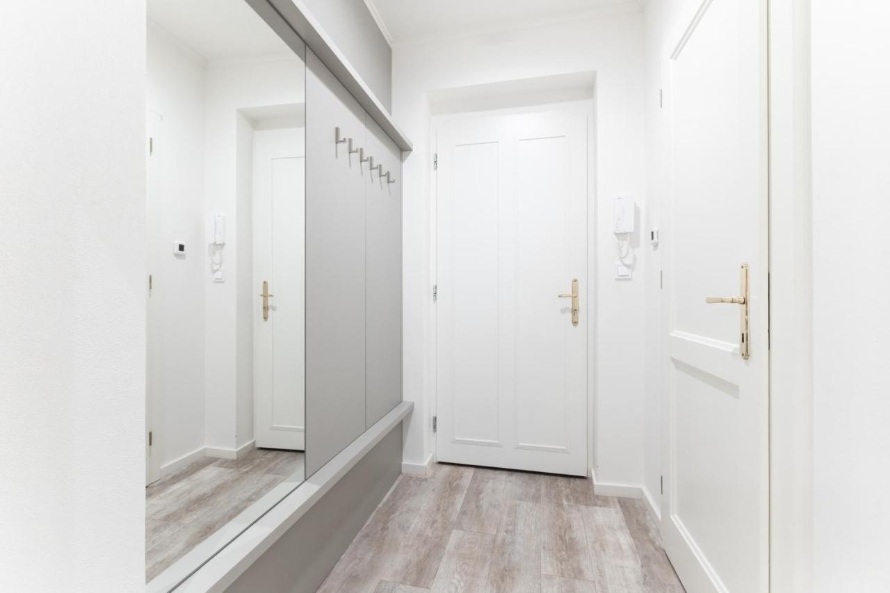 Lampi Aparthotel Prague Luaran gambar
