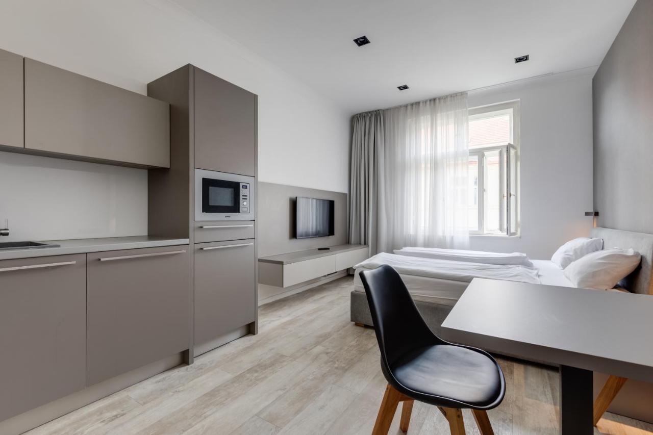 Lampi Aparthotel Prague Luaran gambar