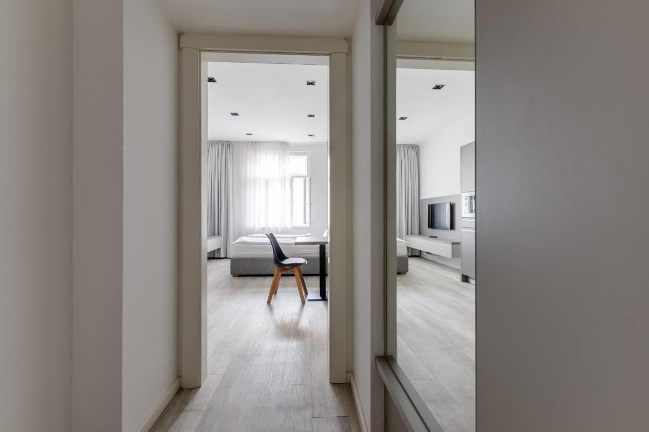 Lampi Aparthotel Prague Luaran gambar